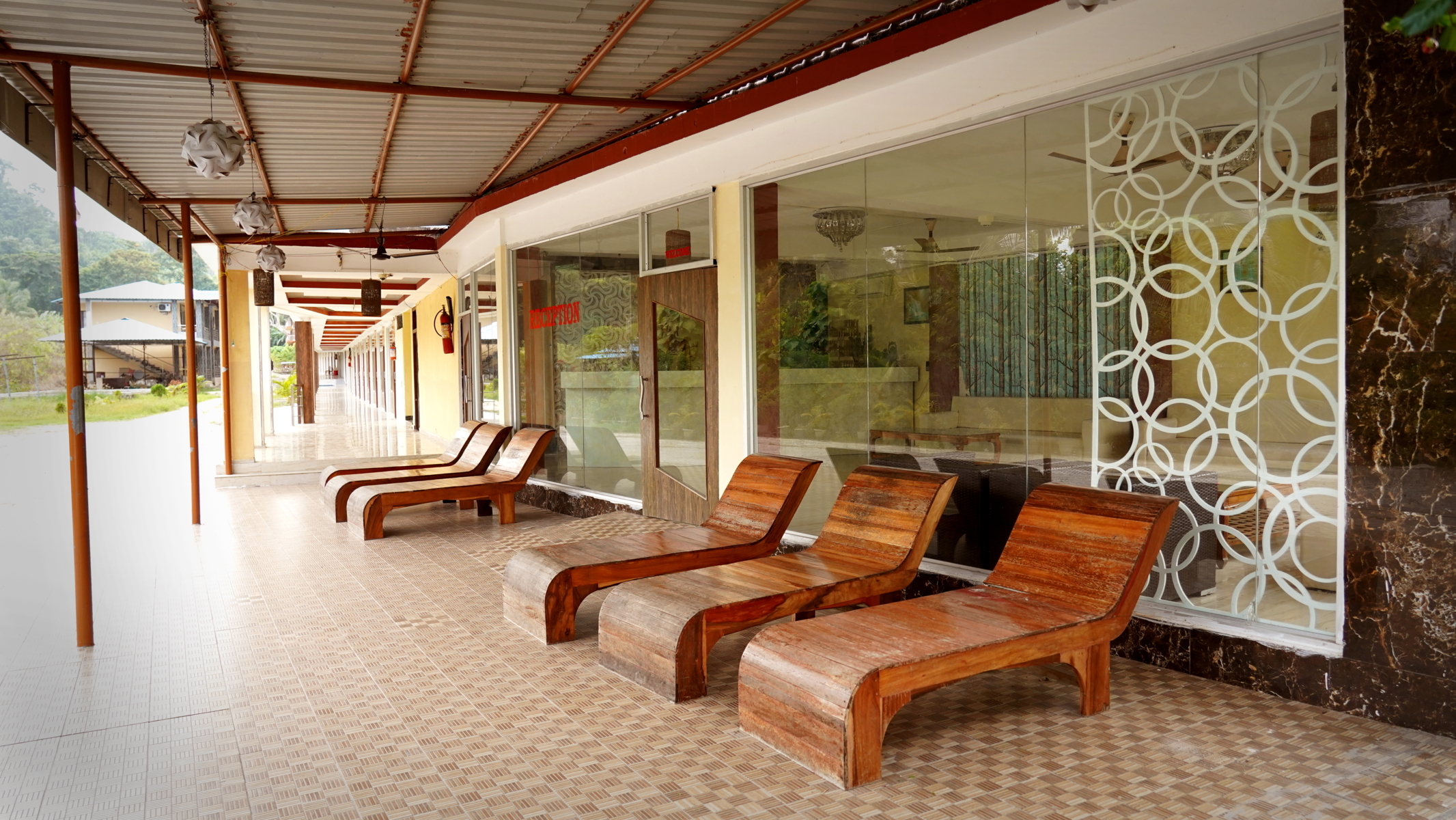 Royal Villa Beach Resort, Swarajdweep